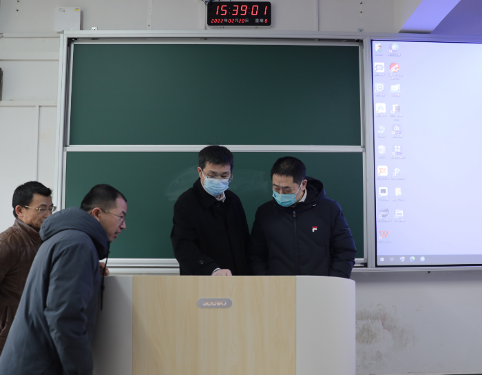 买球官方网站领导检查指导开学前准备工作