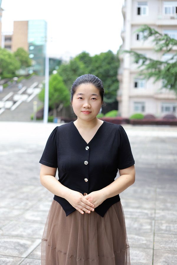 教师：徐妙文